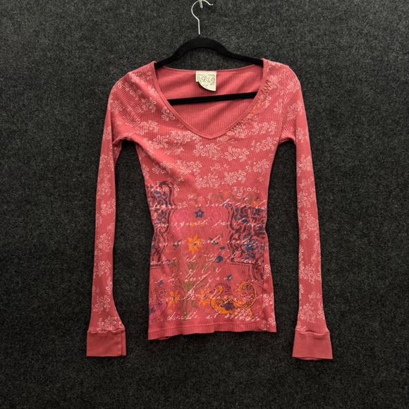 Top Features A Vibrant Ribbed Knit Body · G. Girl — photo 1 of 1